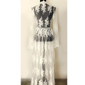 Manosque lace robe maxi bridal duster size Medium